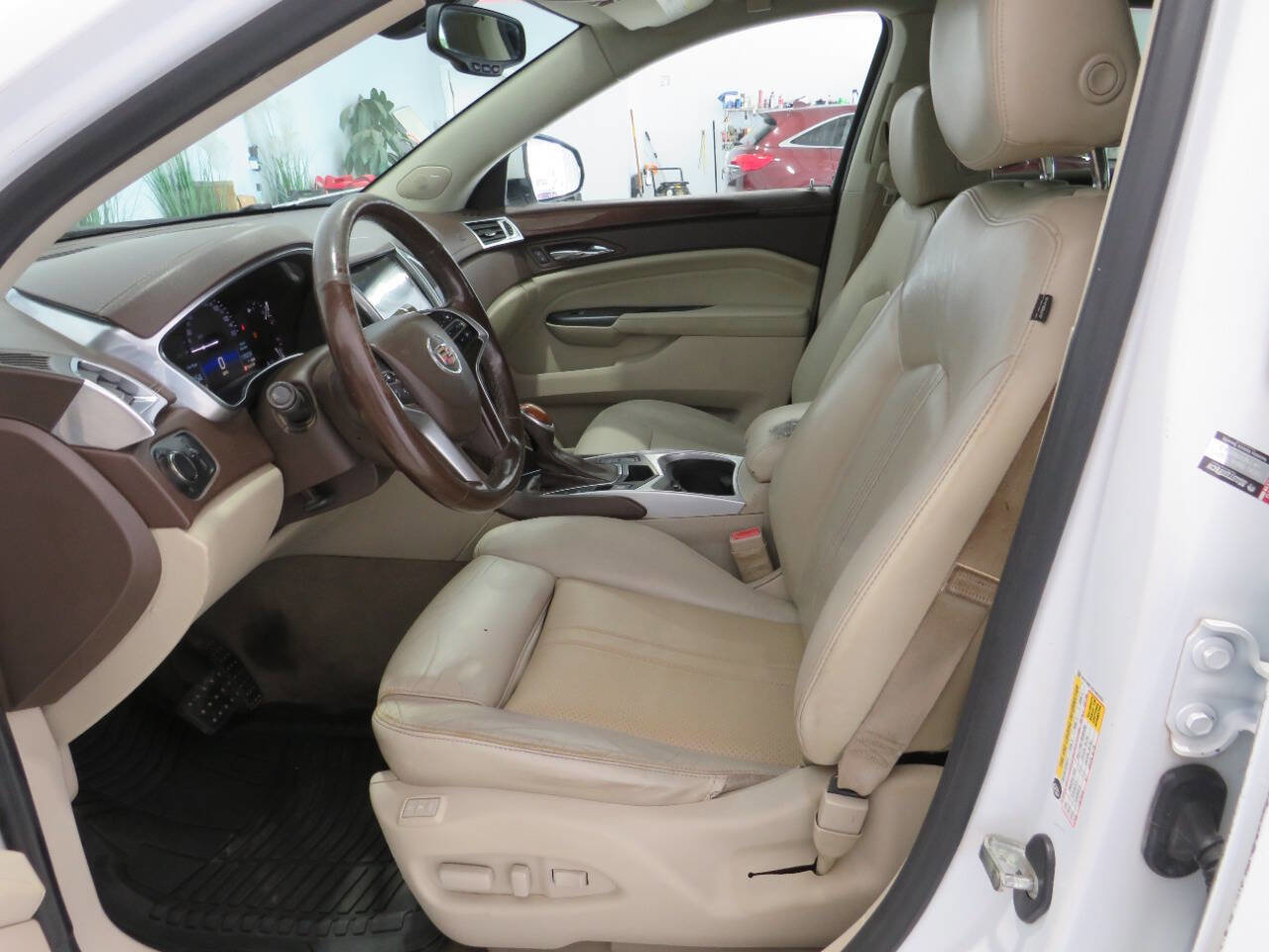 Used 2014 Cadillac SRX Luxury FWD image 13