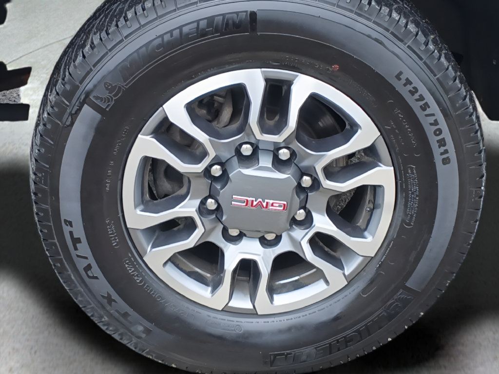 Used 2025 GMC Sierra 2500 SLT w/ SLT Convenience Package AWD/4WD image 11