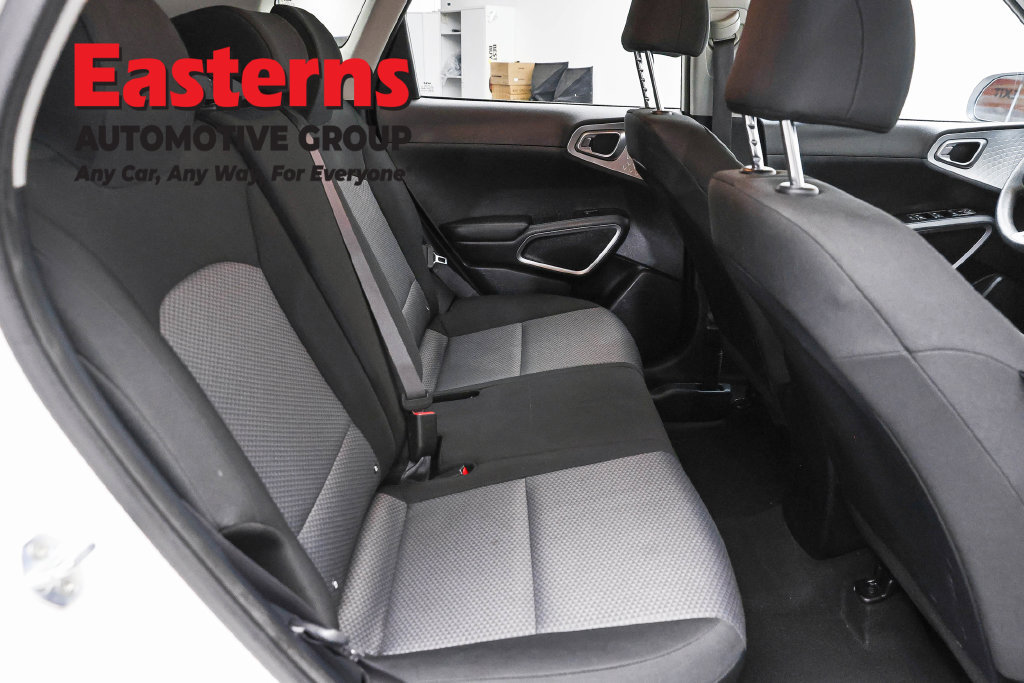 Used 2022 Kia Soul LX FWD image 25