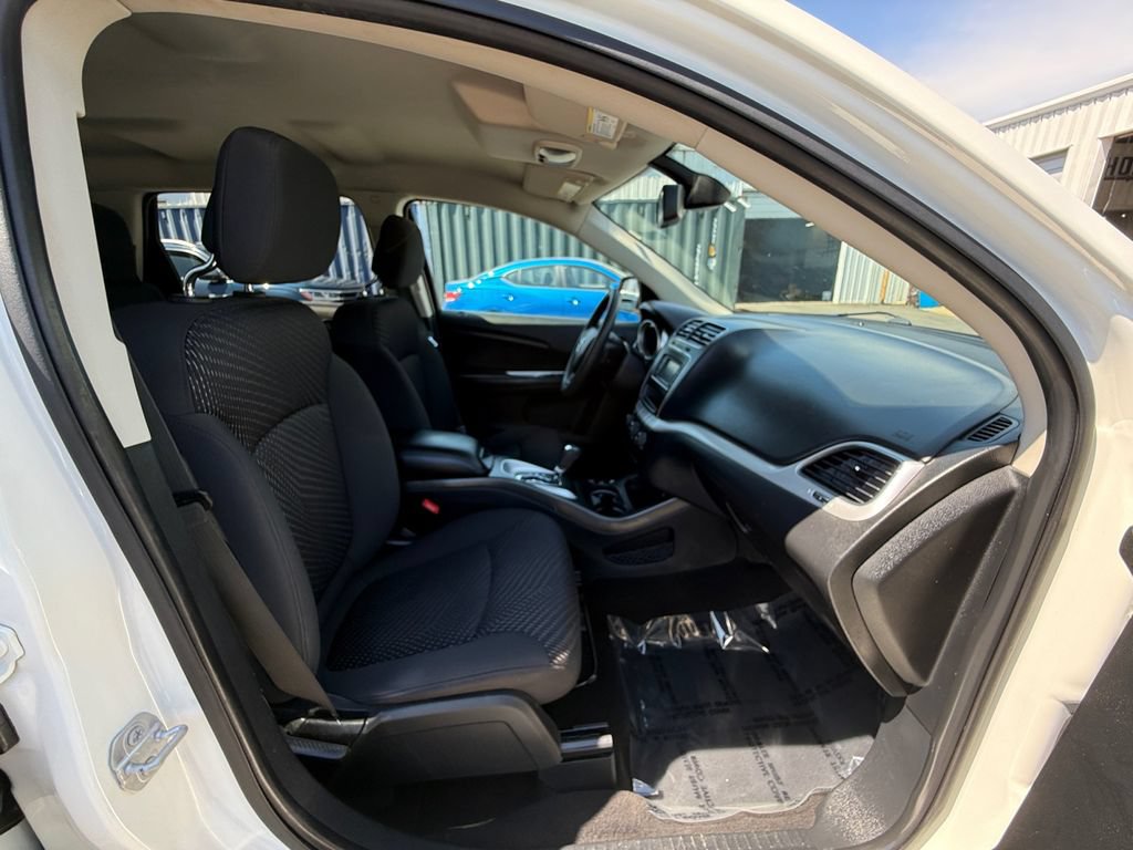 Used 2018 Dodge Journey SE w/ Blacktop Package FWD image 27