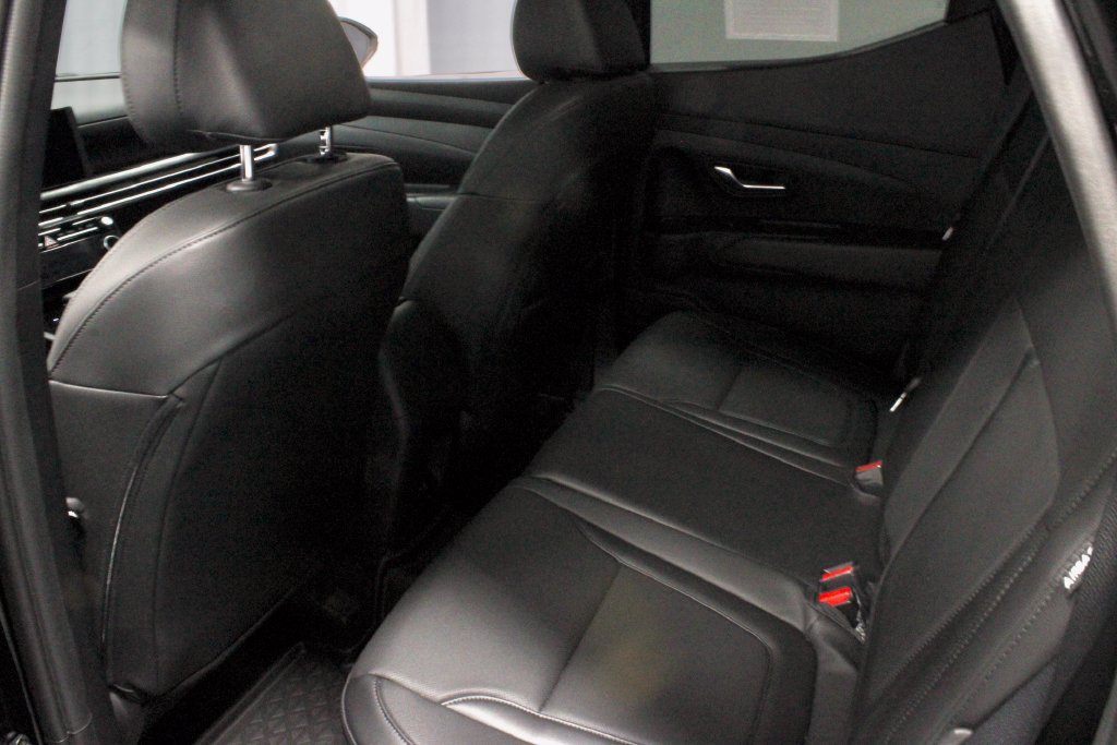 Used 2026 Hyundai Santa Cruz SEL AWD/4WD image 20