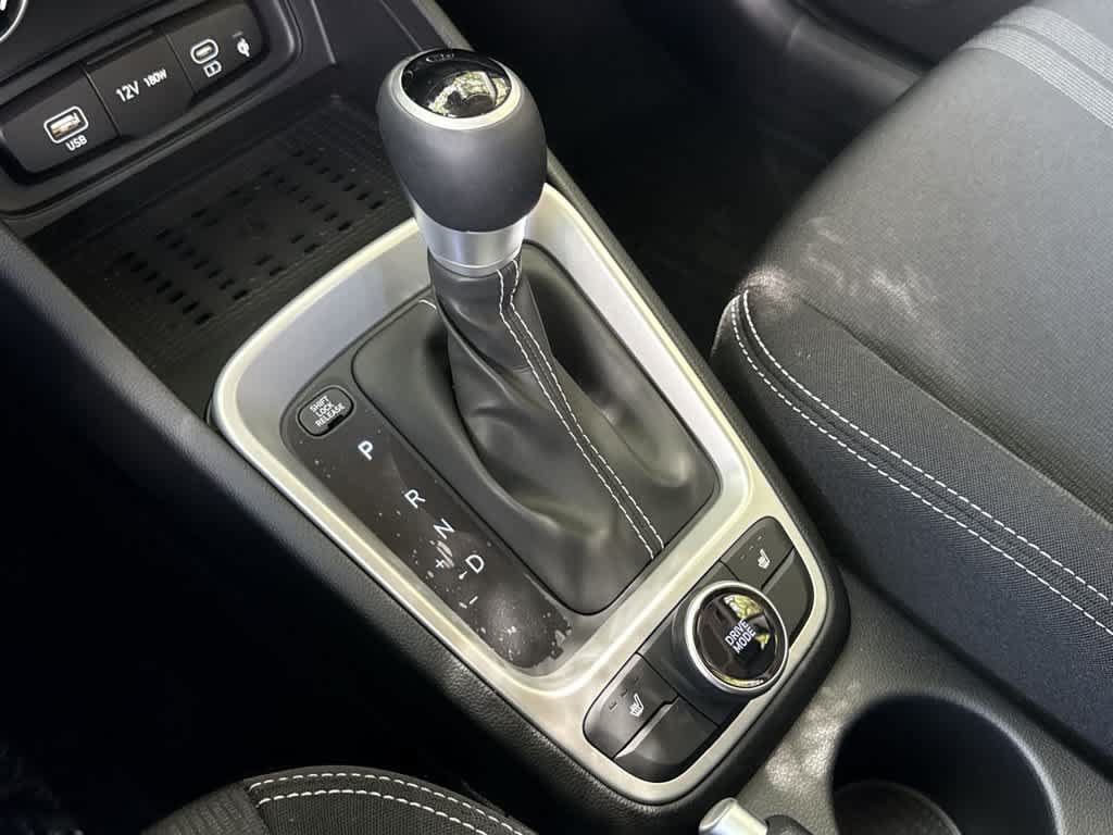 New 2026 Hyundai Venue SEL FWD image 21