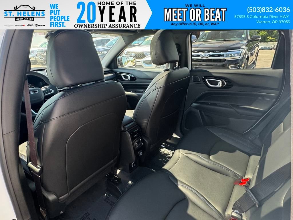 New 2025 Jeep Compass Limited w/ Sun & Sound Group AWD/4WD image 35