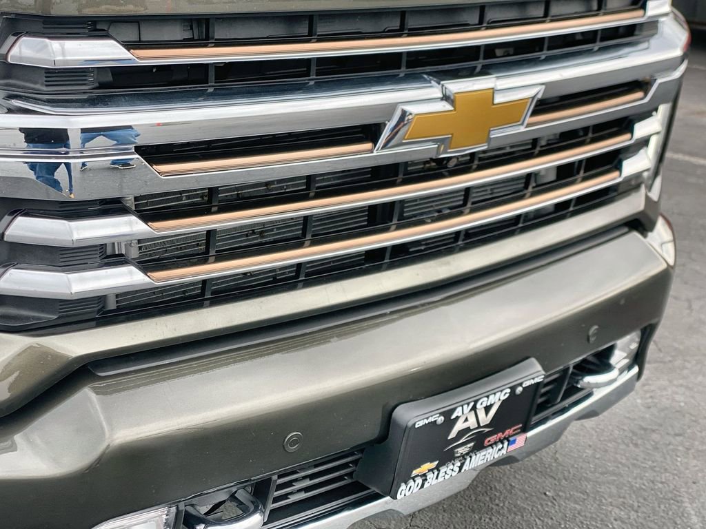 Certified 2023 Chevrolet Silverado 3500 High Country image 31