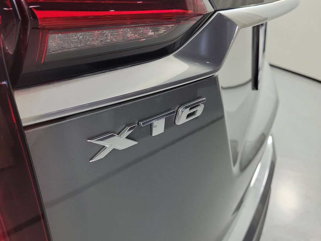 Certified 2024 Cadillac XT6 Luxury w/ LPO, Floor Liner Package FWD image 5