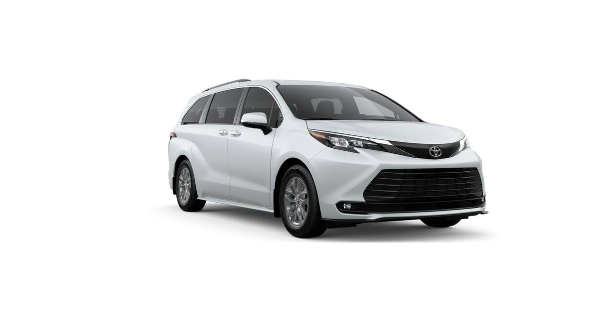 New 2026 Toyota Sienna XLE FWD image 37