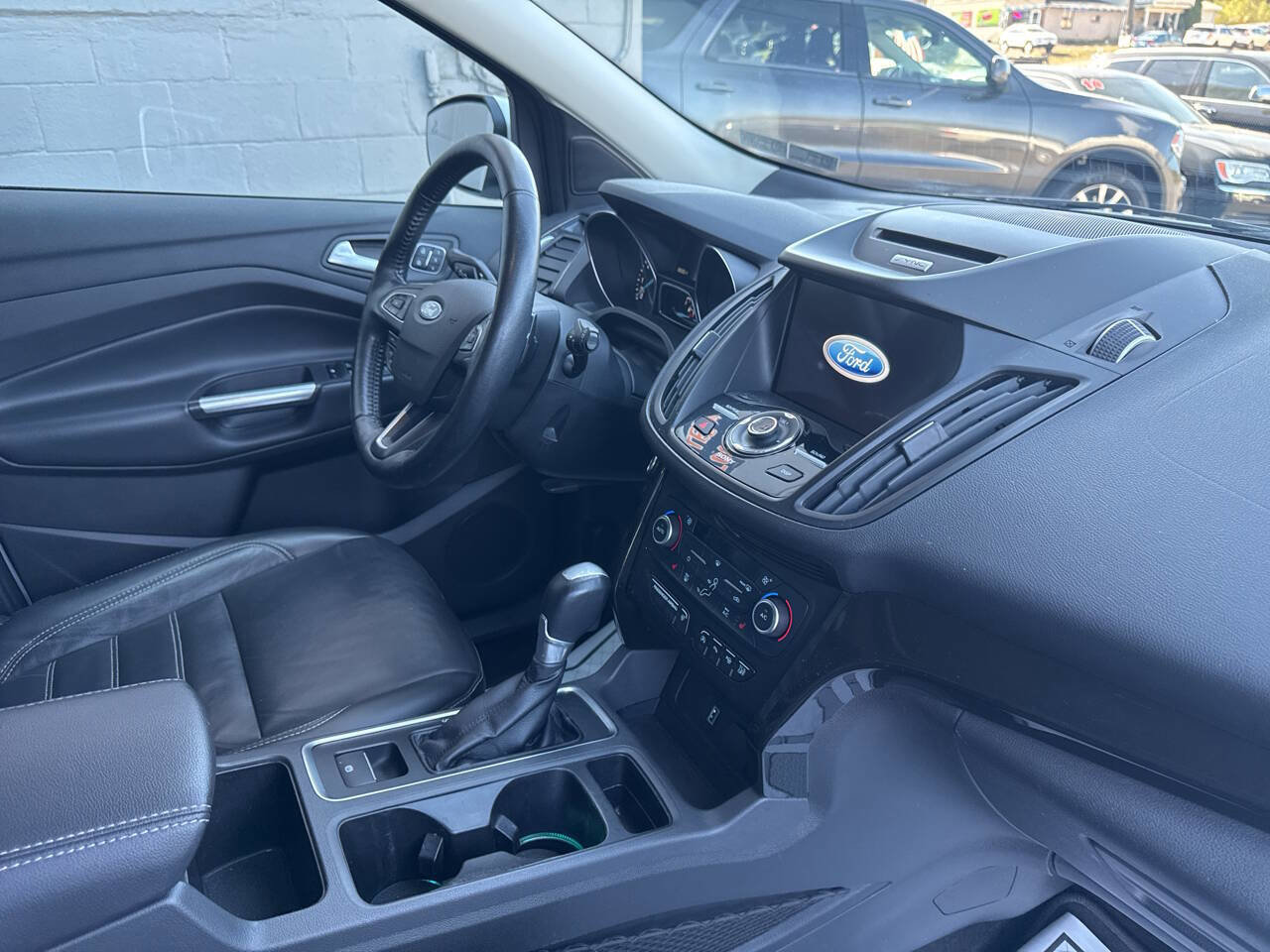 Used 2018 Ford Escape Titanium w/ Ford Safe & Smart Package image 28