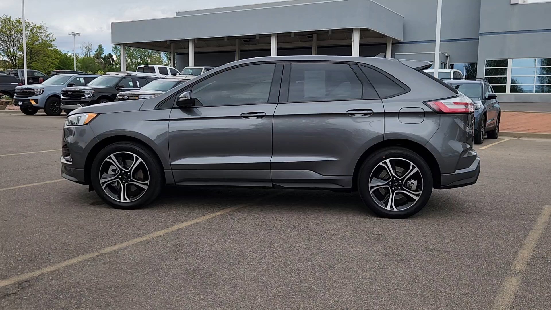 Used 2023 Ford Edge ST AWD/4WD image 24