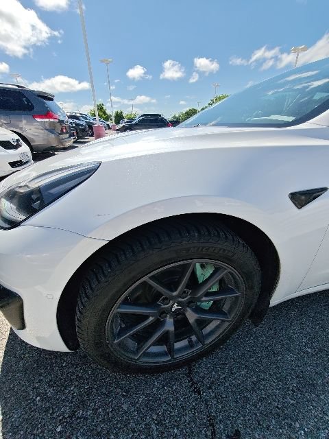Used 2022 Tesla Model 3 Long Range AWD/4WD image 2