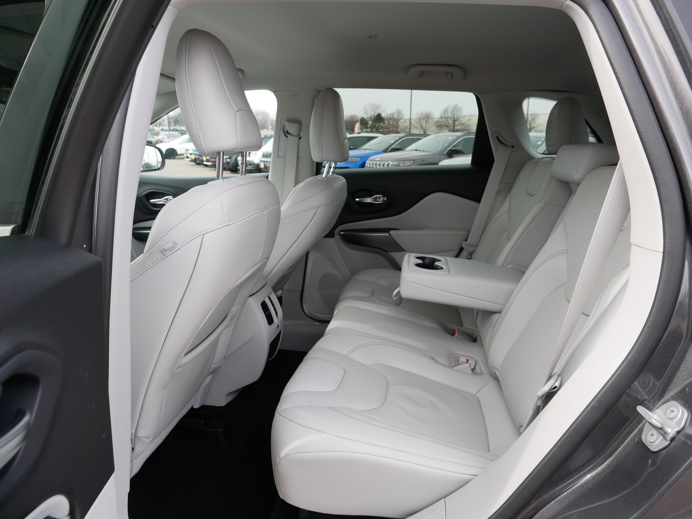 Used 2021 Jeep Cherokee Latitude Lux image 34