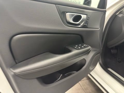 Used 2024 Volvo S60 B5 Core FWD image 14