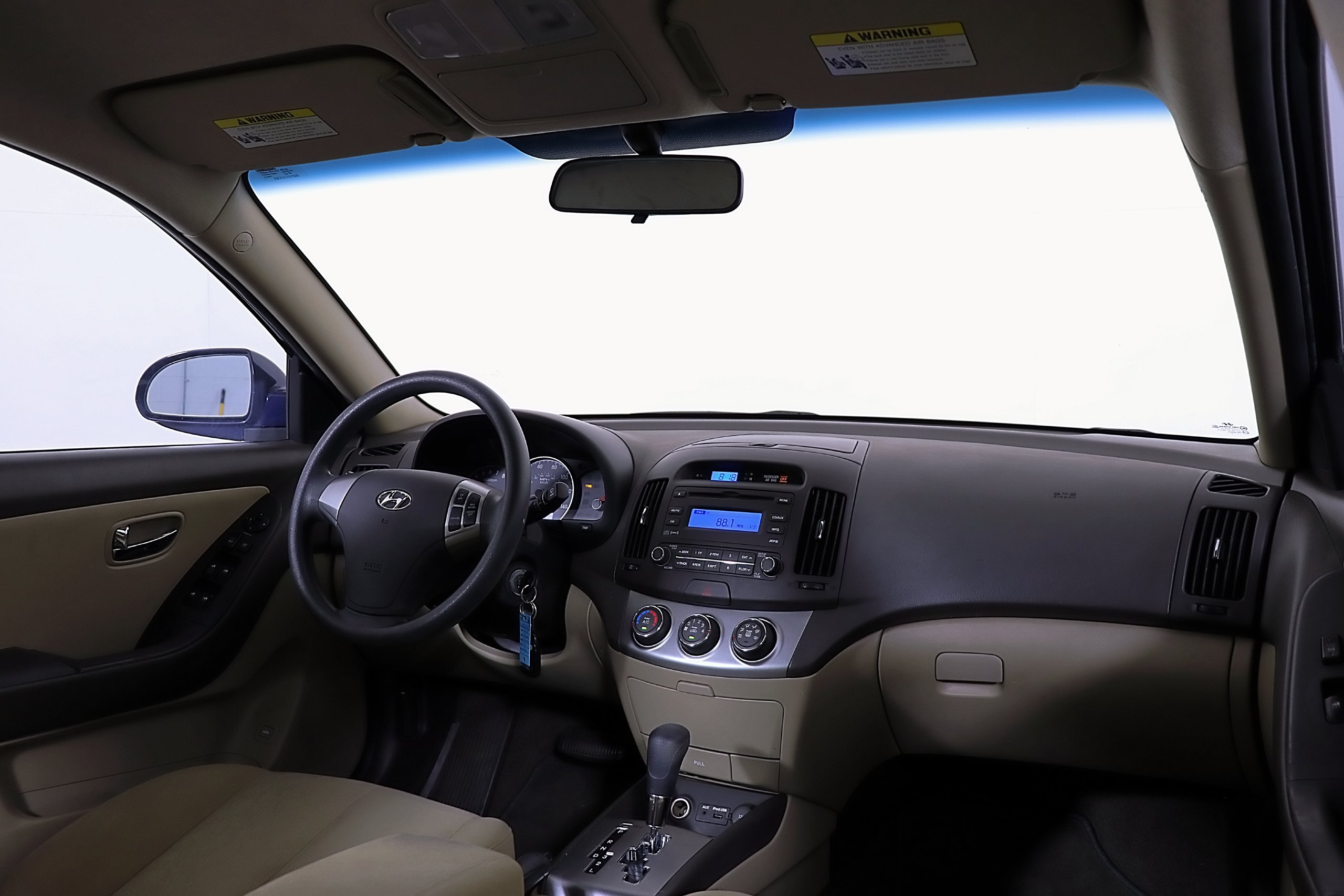 Used 2010 Hyundai Elantra GLS FWD image 14