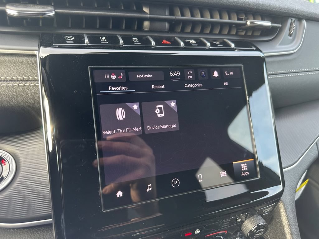 New 2025 Jeep Grand Cherokee Laredo X w/ Luxury Tech Group I AWD/4WD image 19