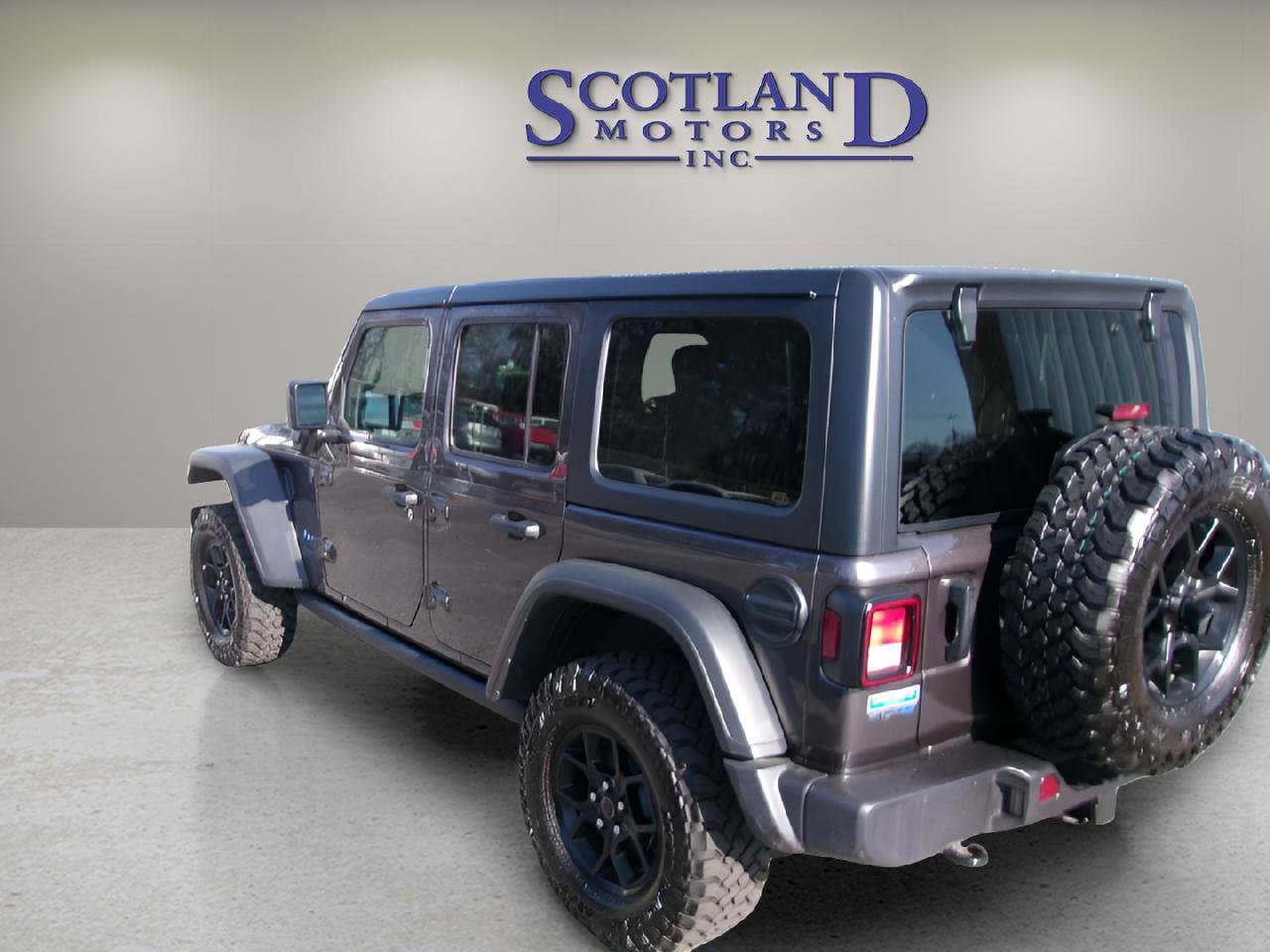 Used 2025 Jeep Wrangler Sport S AWD/4WD image 8