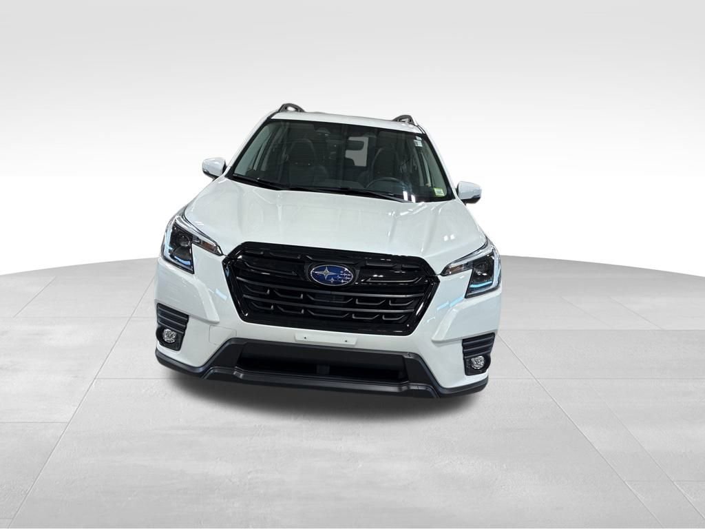 Certified 2024 Subaru Forester Limited image 4