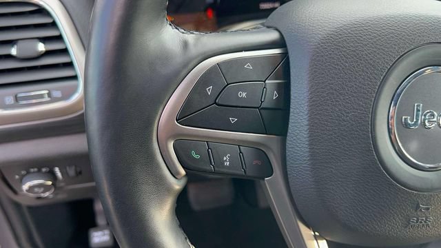 Used 2021 Jeep Grand Cherokee Laredo X AWD/4WD image 23