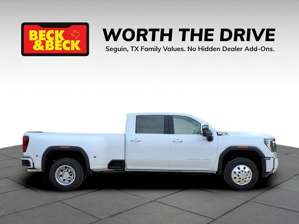 New 2026 GMC Sierra 3500 Denali w/ Denali Reserve Package image 4