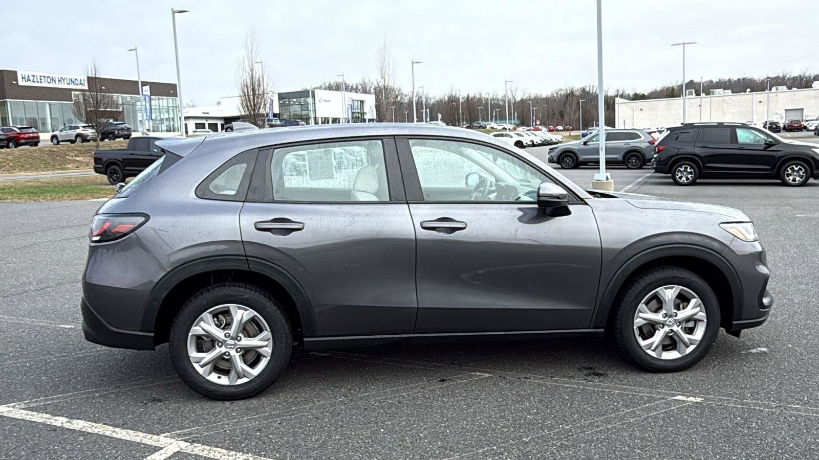 Certified 2023 Honda HR-V LX image 4