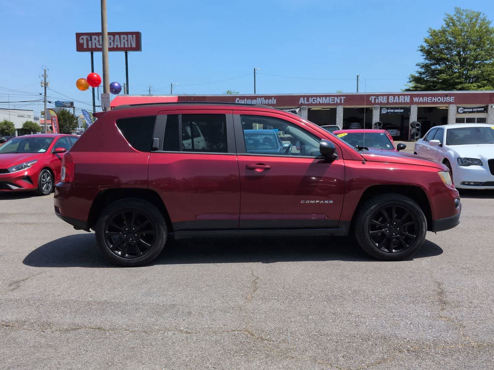 Used 2013 Jeep Compass Latitude AWD/4WD image 9