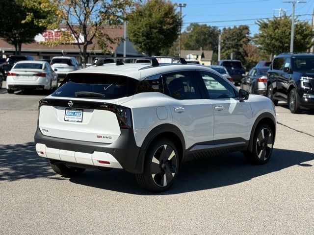 New 2026 Nissan Kicks SR w/ SR Premium Package AWD/4WD image 5