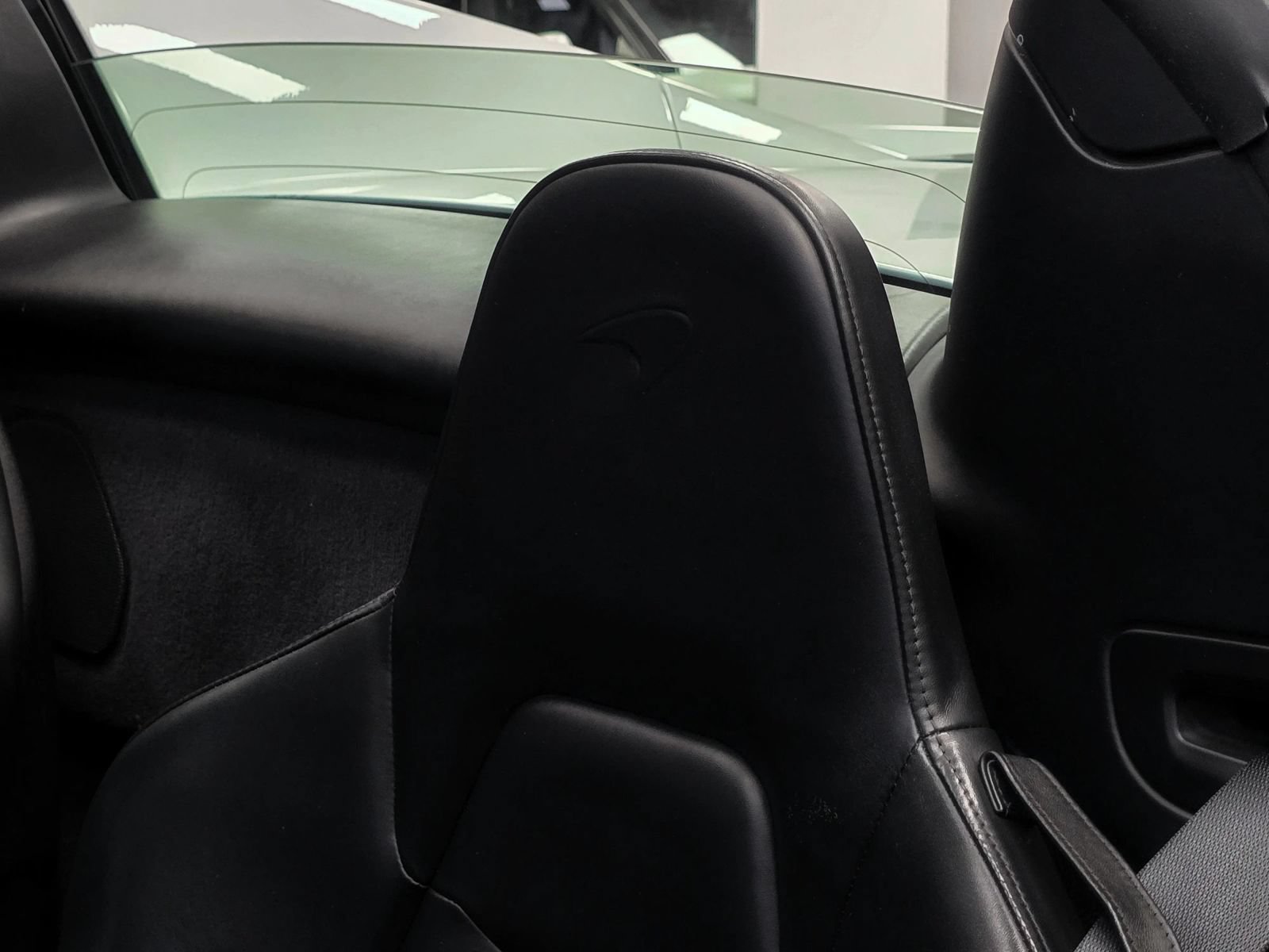 Used 2015 McLaren 650S Spider RWD image 51