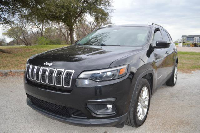 Used 2019 Jeep Cherokee Latitude w/ Popular Appearance Group image 1