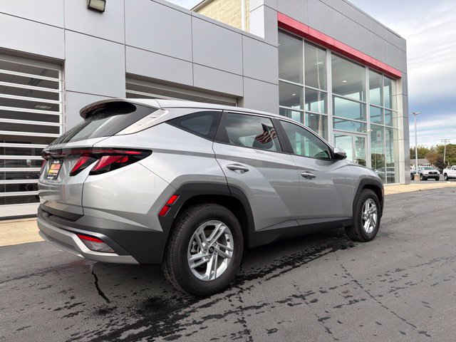 Used 2026 Hyundai Tucson SE FWD image 6
