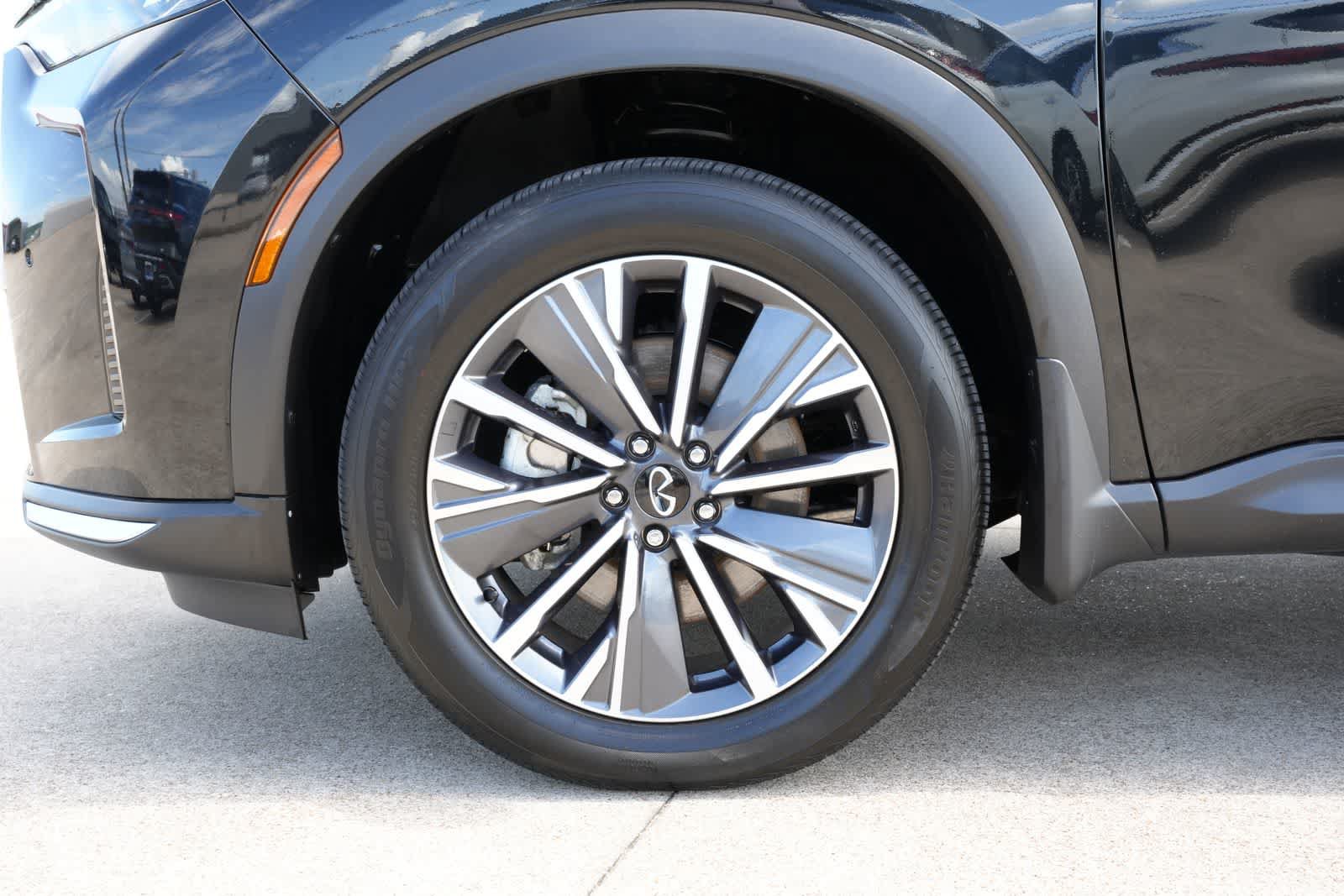 Certified 2027 INFINITI QX60 Luxe w/ Cargo Package FWD image 24