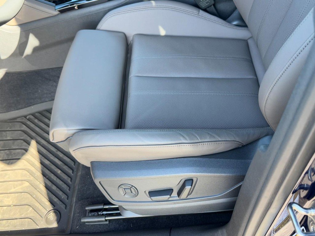 New 2025 Audi Q5 Premium Plus image 18