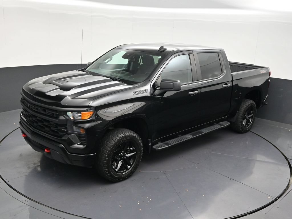 Used 2023 Chevrolet Silverado 1500 Custom Trail Boss w/ LPO, Dark Essentials Package AWD/4WD image 15
