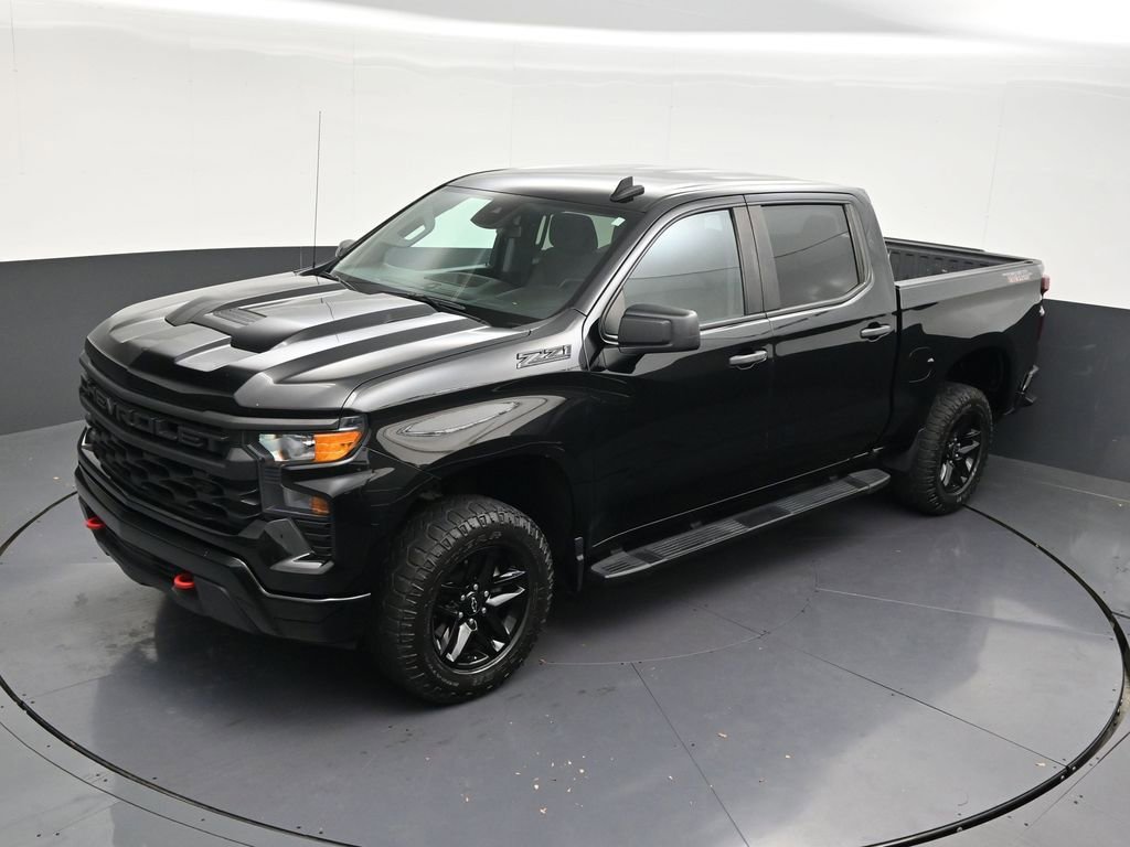 Used 2023 Chevrolet Silverado 1500 Custom Trail Boss w/ LPO, Dark Essentials Package AWD/4WD image 15