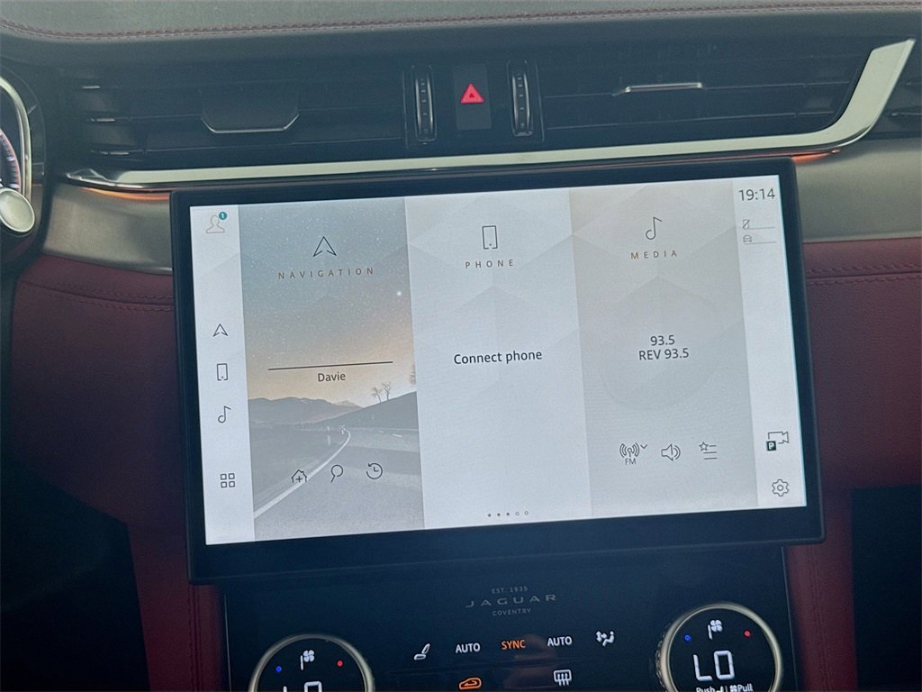 New 2026 Jaguar F-PACE R-Dynamic S image 15
