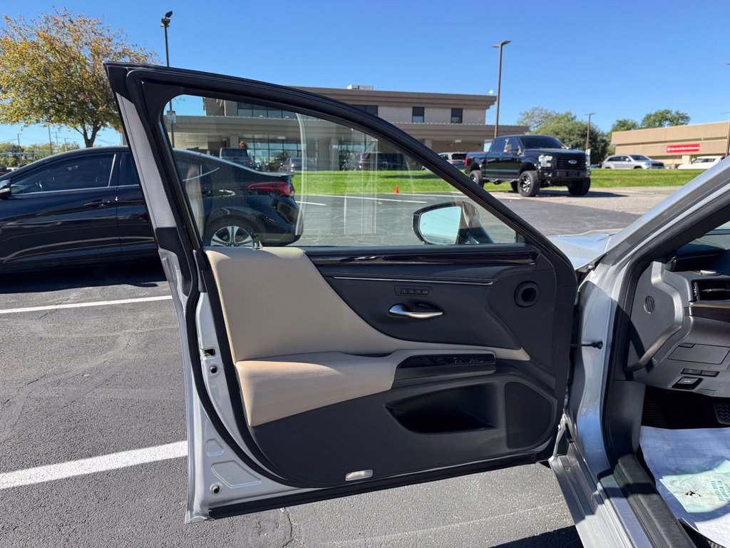 Used 2019 Lexus ES 350 FWD image 20