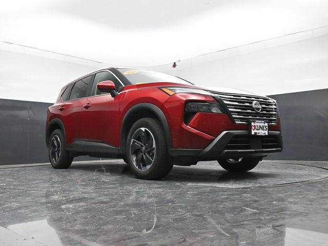 Used 2025 Nissan Rogue SV AWD/4WD image 42