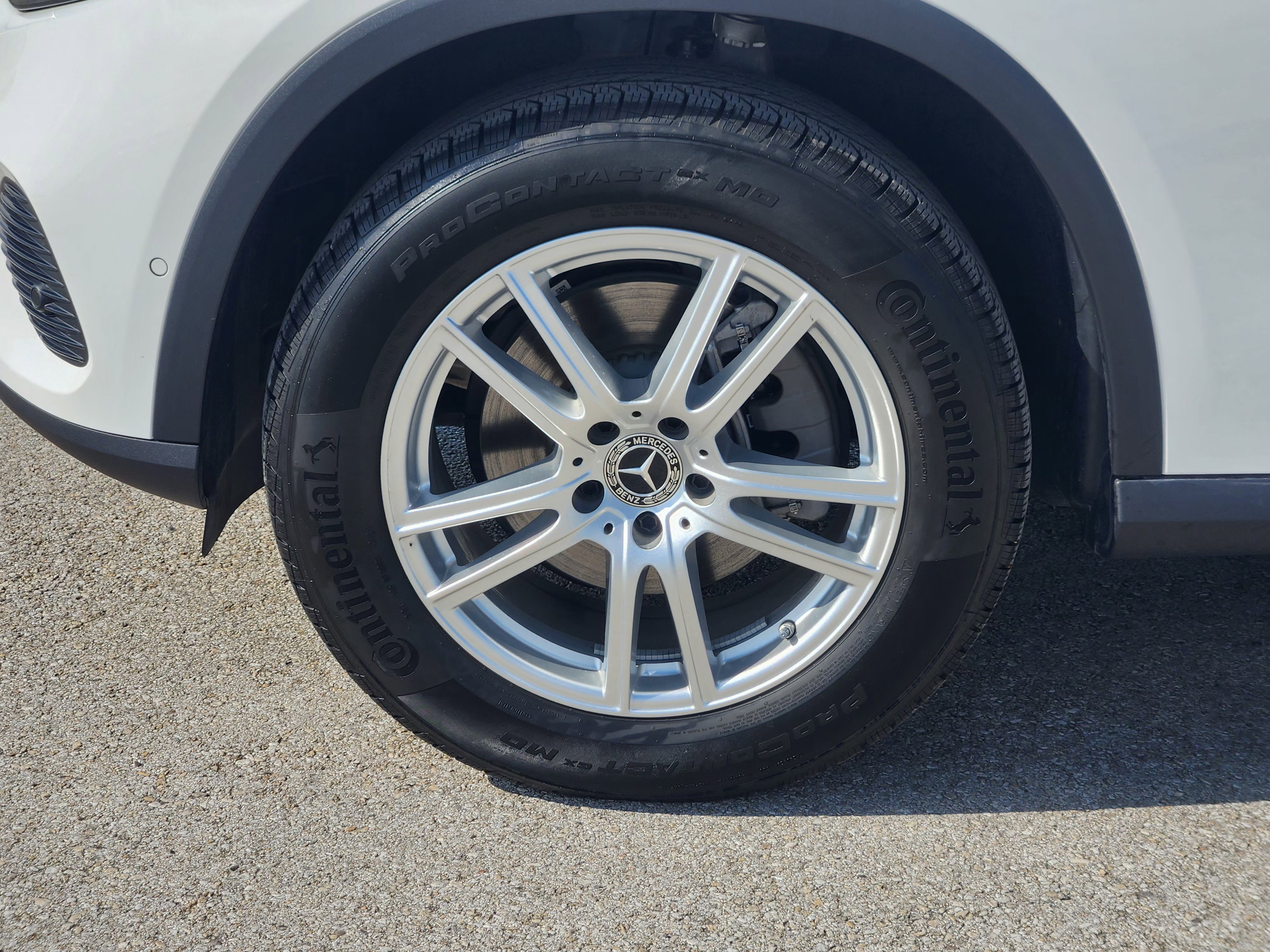 Used 2025 Mercedes-Benz GLC 300 image 10