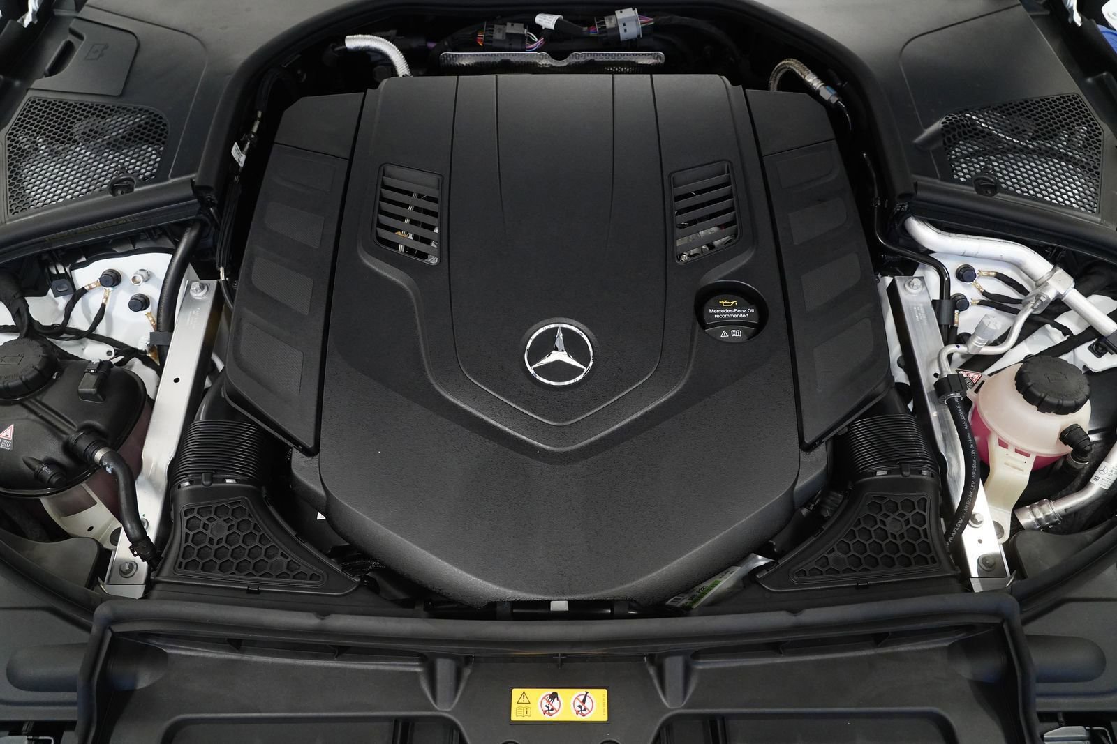 New 2026 Mercedes-Benz S 580 4MATIC Sedan image 32