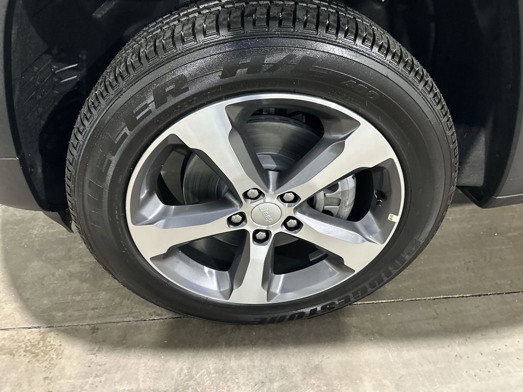 New 2024 Jeep Grand Cherokee Limited 4xe image 10