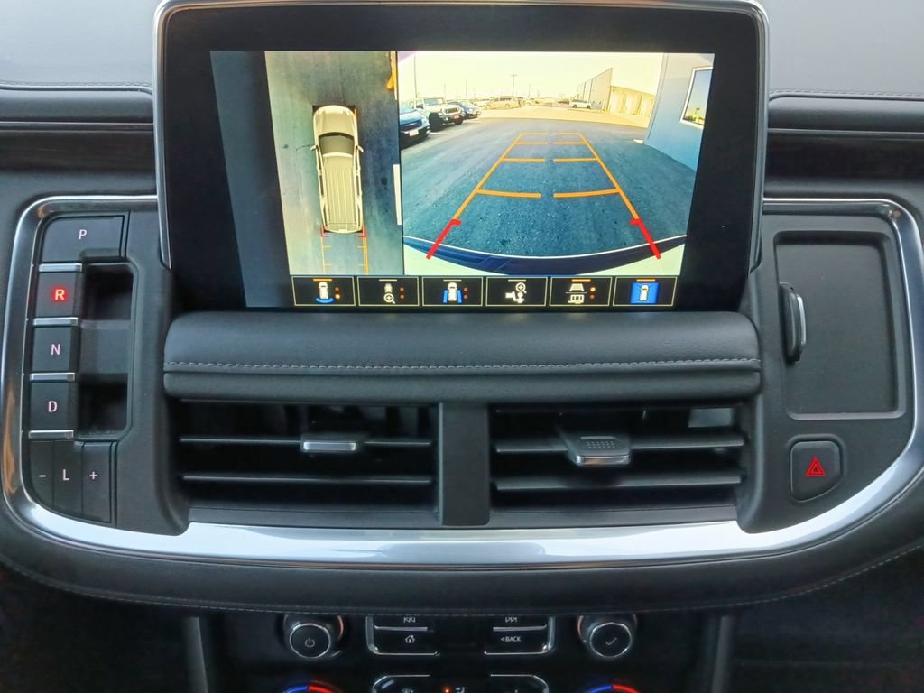Used 2024 Chevrolet Suburban Z71 w/ Luxury Package AWD/4WD image 9