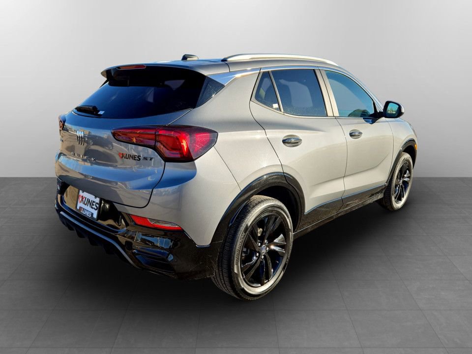 Used 2024 Buick Encore GX Sport Touring image 7