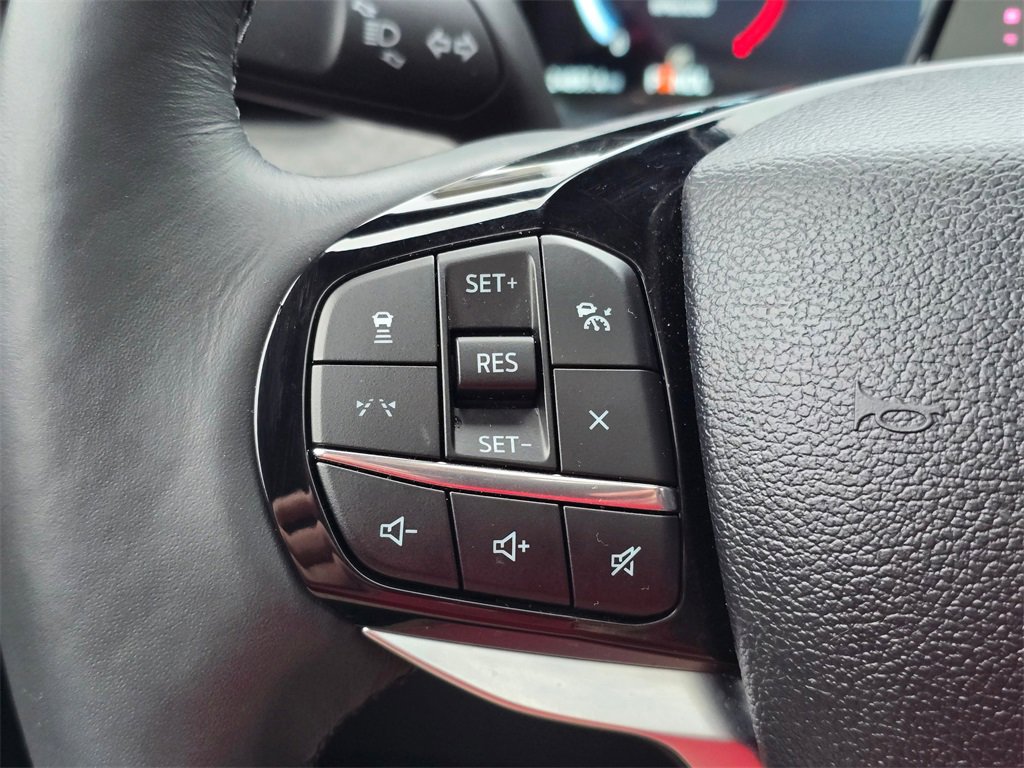 Used 2025 Ford Explorer Platinum image 34