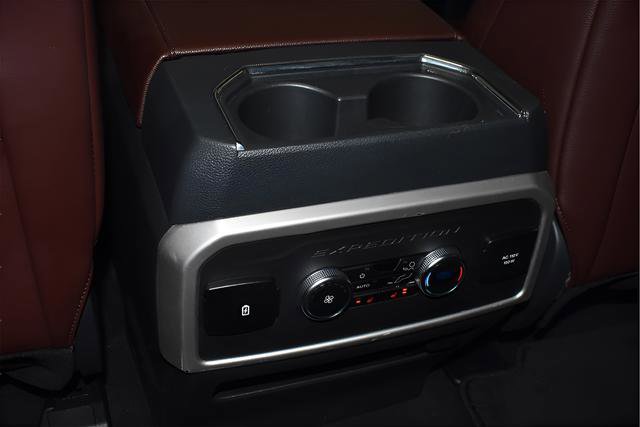 Used 2024 Ford Expedition Limited image 33