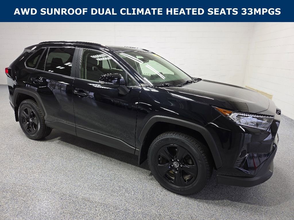 Used 2019 Toyota RAV4 XLE w/ Convenience Package AWD/4WD image 1