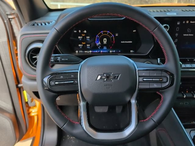 New 2025 Chevrolet Colorado Z71 w/ Technology Package AWD/4WD image 16