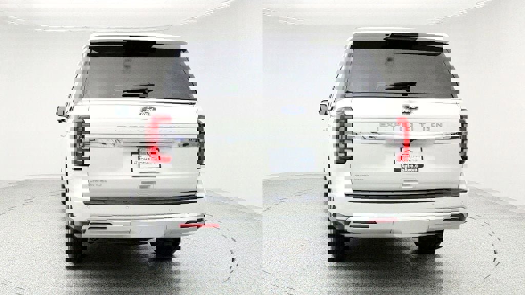 Used 2023 Ford Expedition Limited image 6