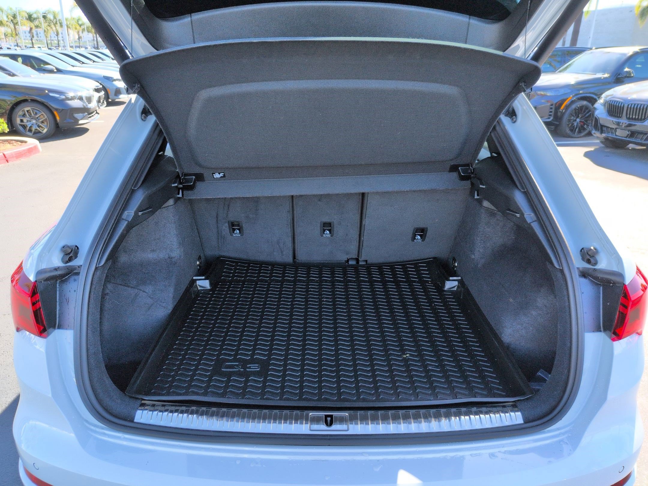 Used 2025 Audi Q3 2.0T Premium AWD/4WD image 31
