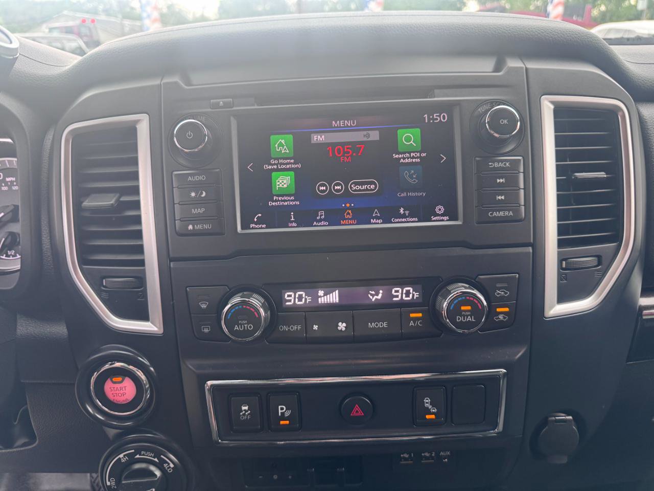 Used 2019 Nissan Titan SV w/ SV Convenience Package AWD/4WD image 14