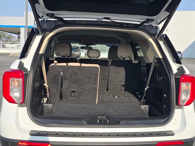 Used 2024 Ford Explorer XLT w/ Equipment Group 202A image 20