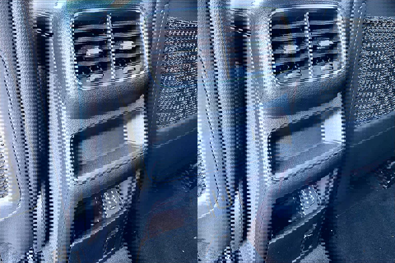 Used 2023 Mercedes-Benz GLE 350 4MATIC image 31