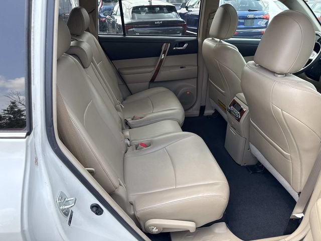 Used 2013 Toyota Highlander Limited AWD/4WD image 11