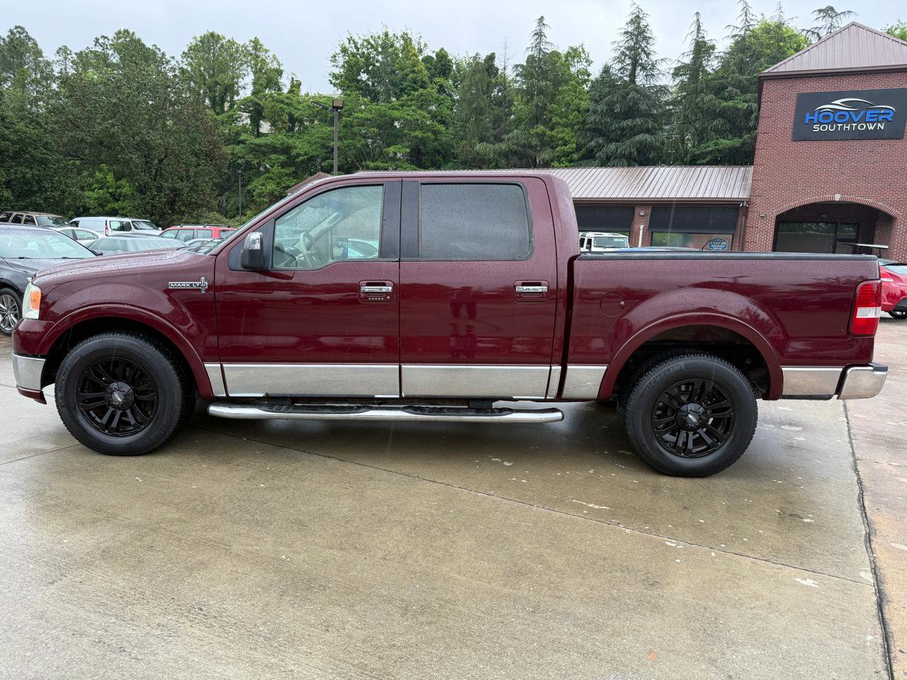 Used 2006 Lincoln Mark LT 2WD image 2